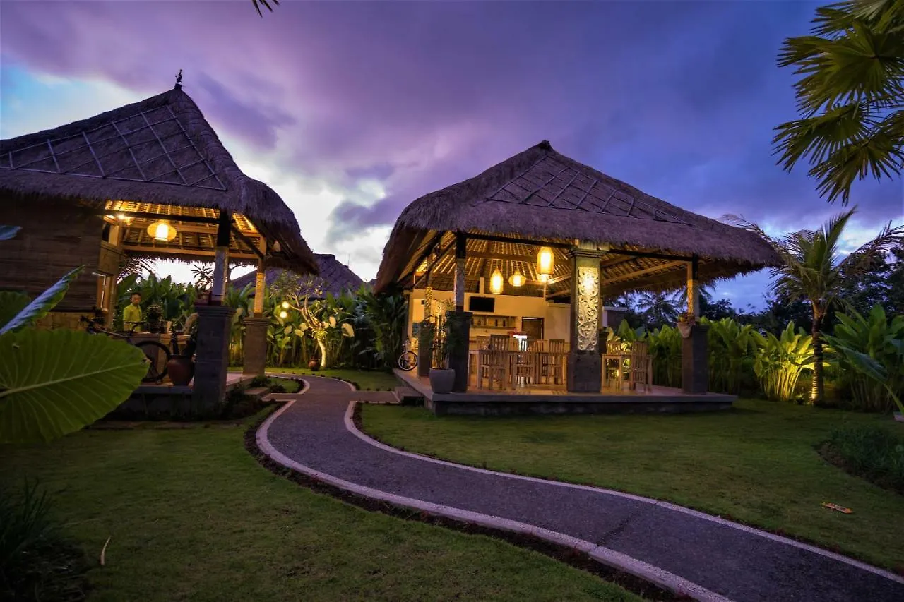 Three Gold Luxury Private Villas Ubud
