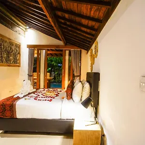 Villa Private With Nature Atmosphere By Dino, Ubud