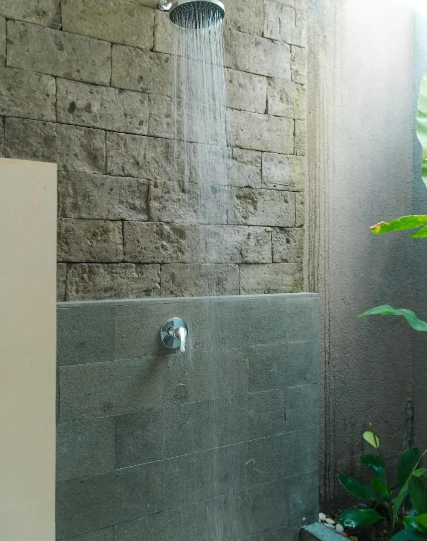 Three Gold Luxury Private Villas Ubud